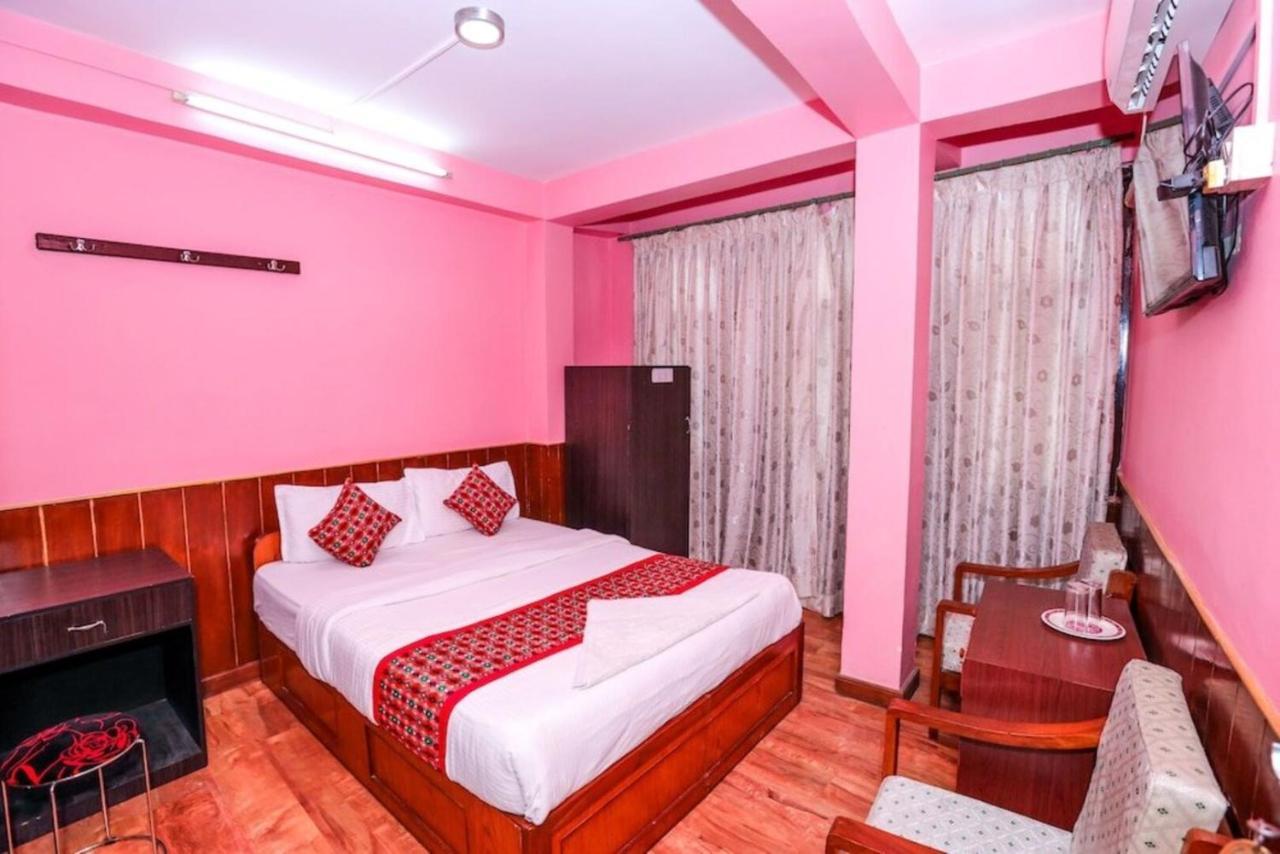 Hotel Plumeria Inn Katmandu Eksteriør billede