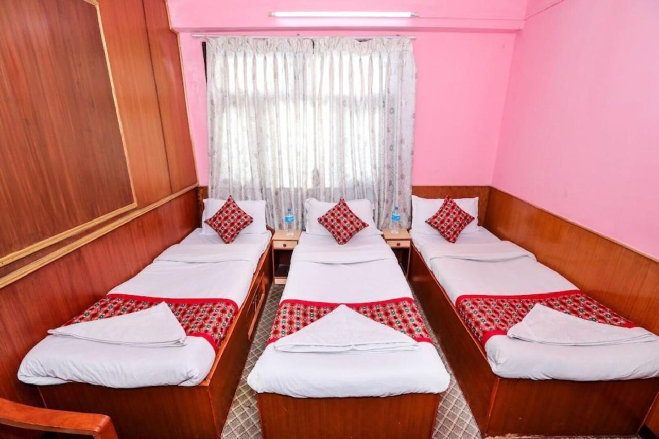 Hotel Plumeria Inn Katmandu Eksteriør billede